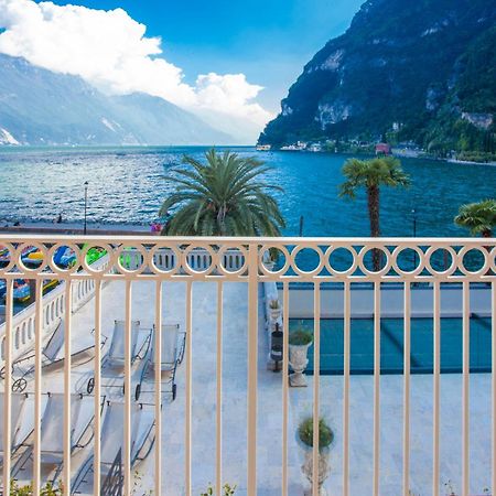 Bellavista Lakefront Hotel & Apartments Riva del Garda Exterior photo