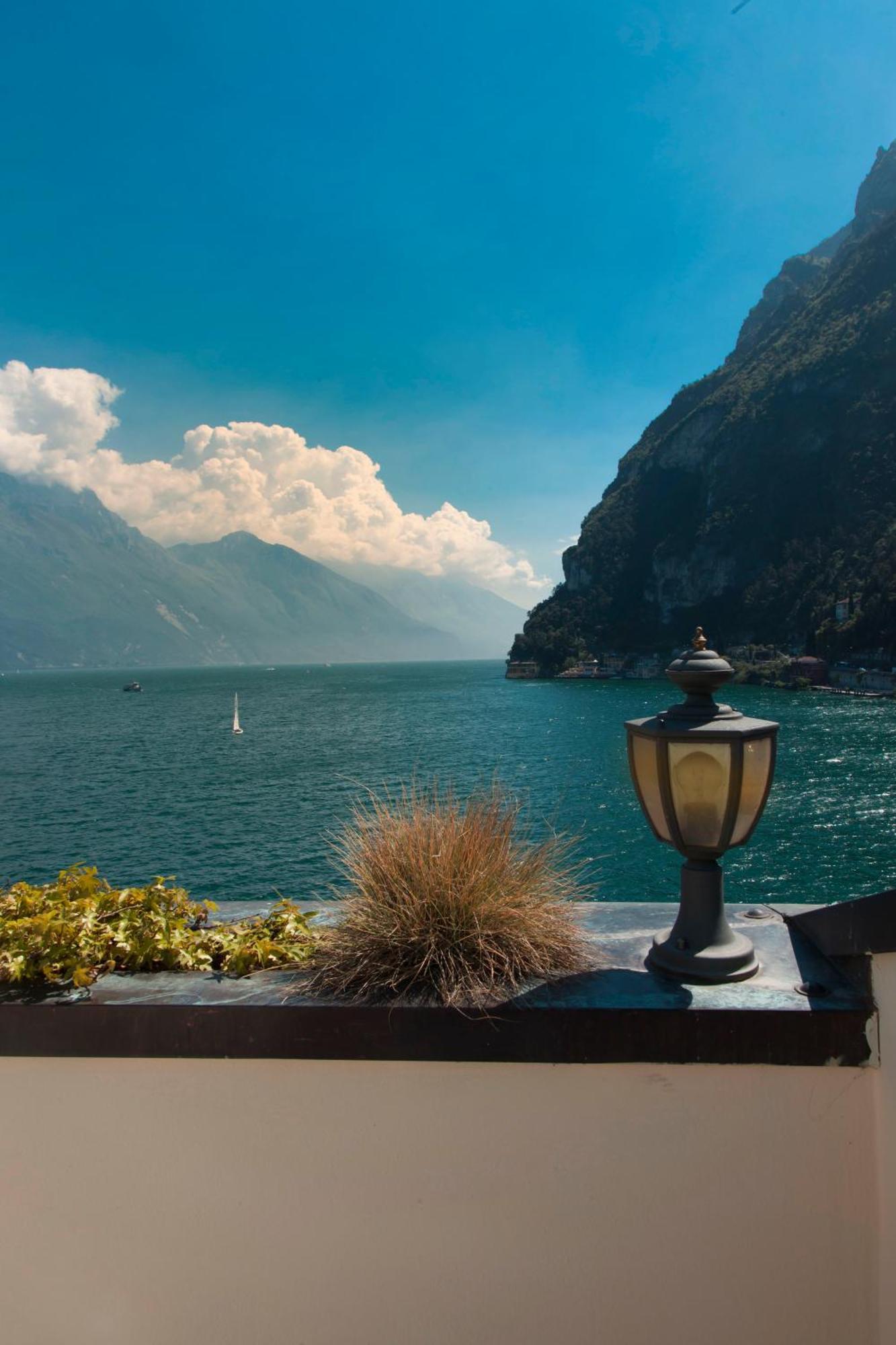 Bellavista Lakefront Hotel & Apartments Riva del Garda Exterior photo