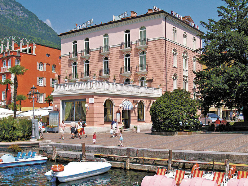 Bellavista Lakefront Hotel & Apartments Riva del Garda Exterior photo